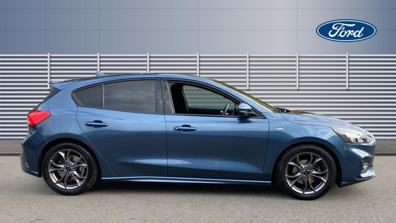 Ford Focus 1.0 EcoBoost 125 ST-Line 5dr Petrol Hatchback